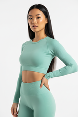 Seamless Activewear Set in Mint Green — Three-Quarter Angle