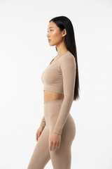 Seamless Activewear Set in Beige Nude — Side Profile